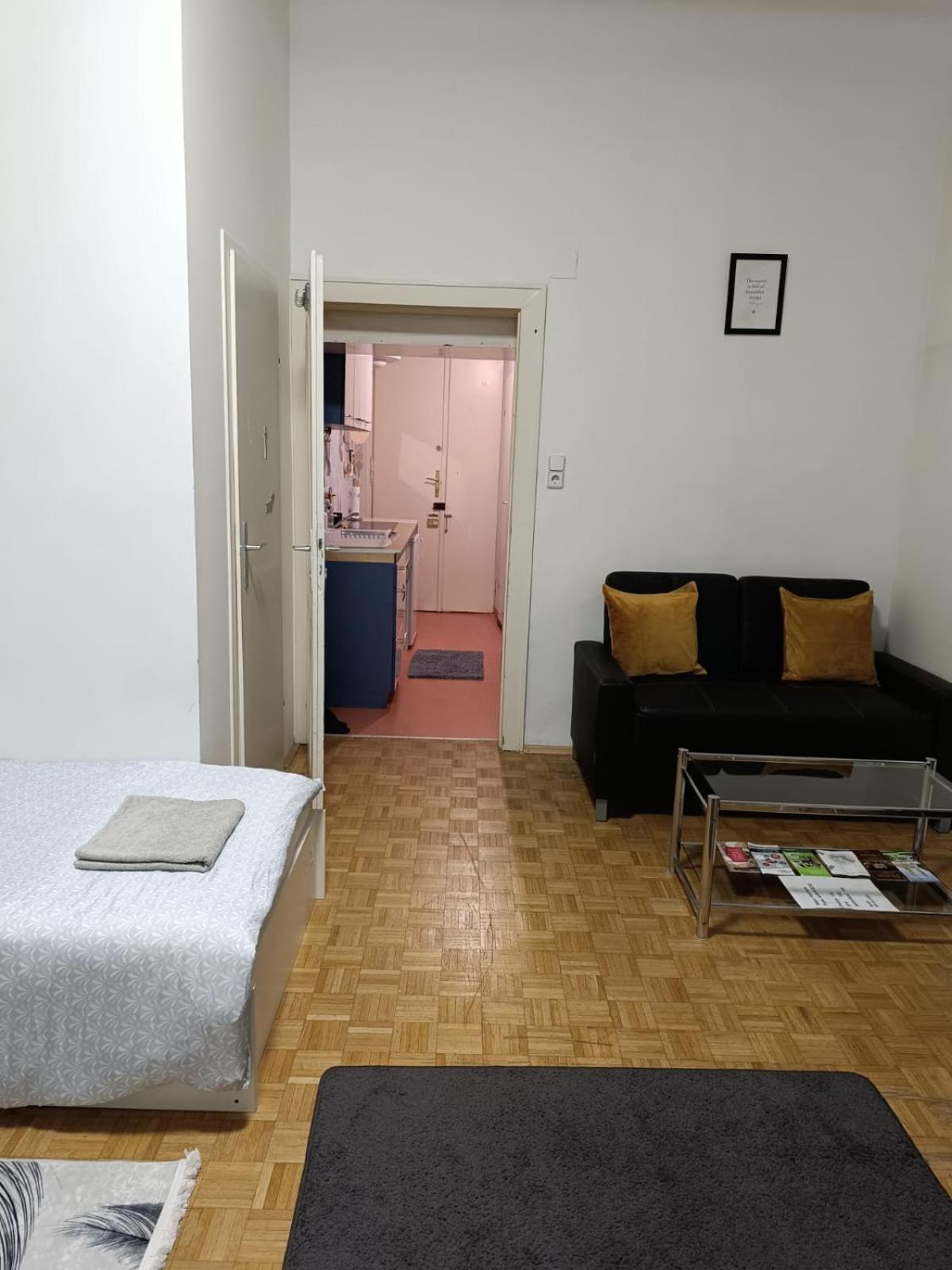 Wohnung In Der Naehe Wiener Stadthalle Und Zentrum 9 Eksteriør billede