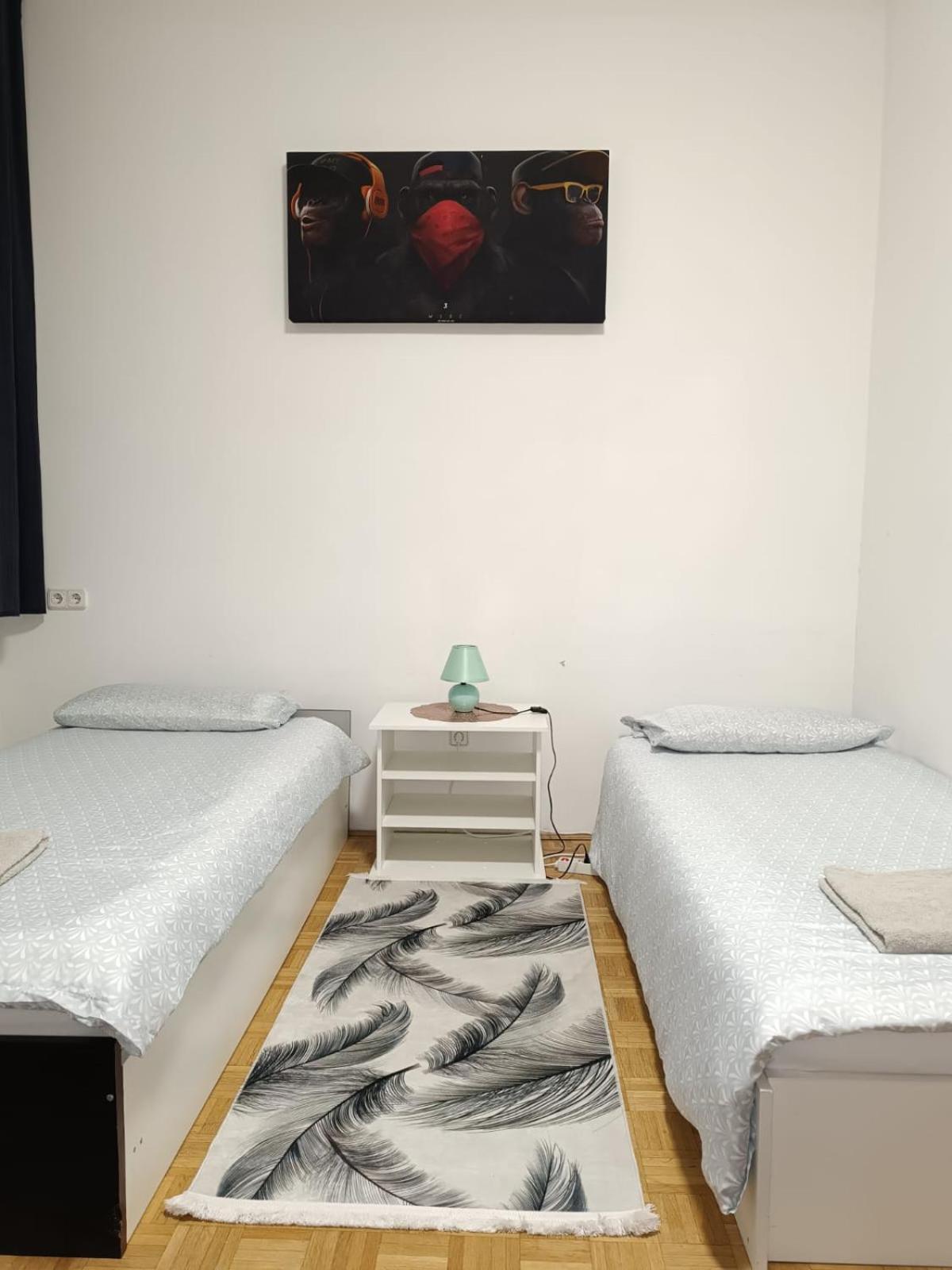 Wohnung In Der Naehe Wiener Stadthalle Und Zentrum 9 Eksteriør billede